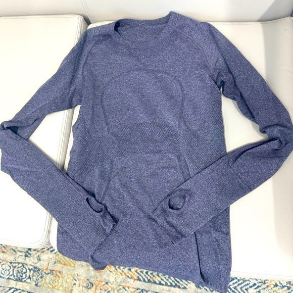 Lululemon Women’s Swiftly Tech Long-Sleeve Shirt, Size 4, Nightfall colour - Picture 2 of 6